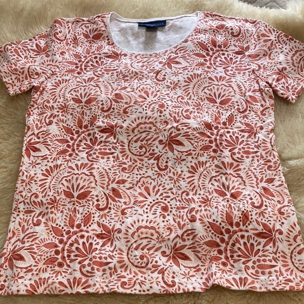 Karen Scott cotton tee size S
